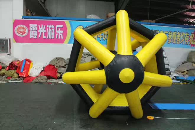昌洒镇充气水上滚筒球